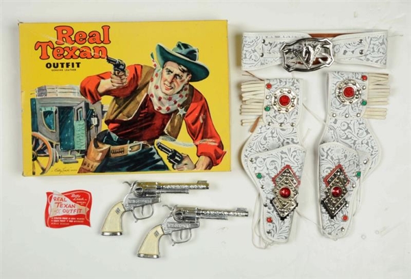 REAL TEXAN DOUBLE GUN & HOLSTER SET IN BOX.       