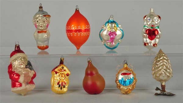 LOT OF 9: VINTAGE CHRISTMAS ORNAMENTS.            
