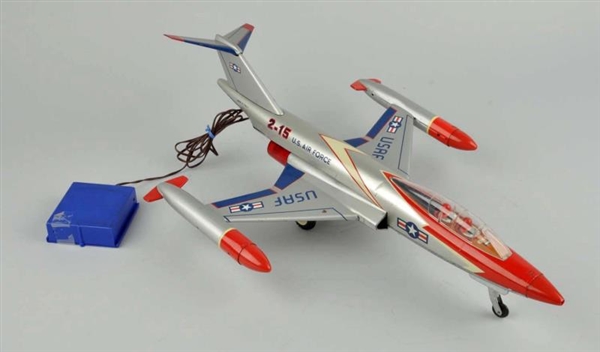 BATTERY OP TIN LITHO ITALIAN AIRPLANE TOY.        