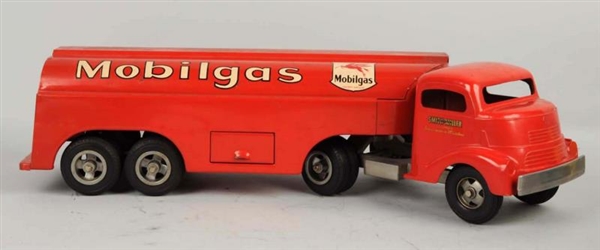 1950S SMITH MILLER 2-PC. MOBILGAS TRACTOR TRAILER