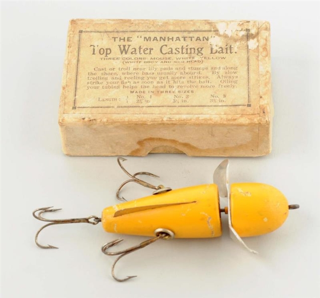 MANHATTAN TOP WATER CASTING BAIT AND BOX.         