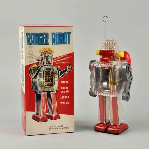JAPANESE BATTERY OPERATED RANGER ROBOT TOY.       