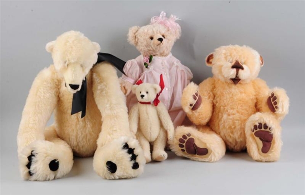 LOT OF 4: STUFFED JOINTED BEARS.                  