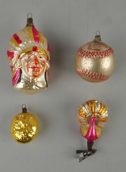 LOT OF 4: ASSORTED CHRISTMAS ORNAMENTS            