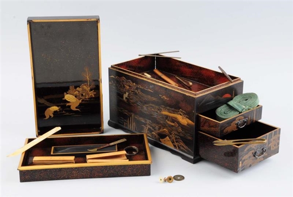 EARLY JAPANESE LACQUERED WOODEN BOX.              