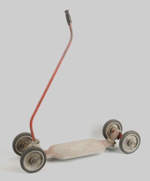 CHILDS SKEETER SCOOTER.                          