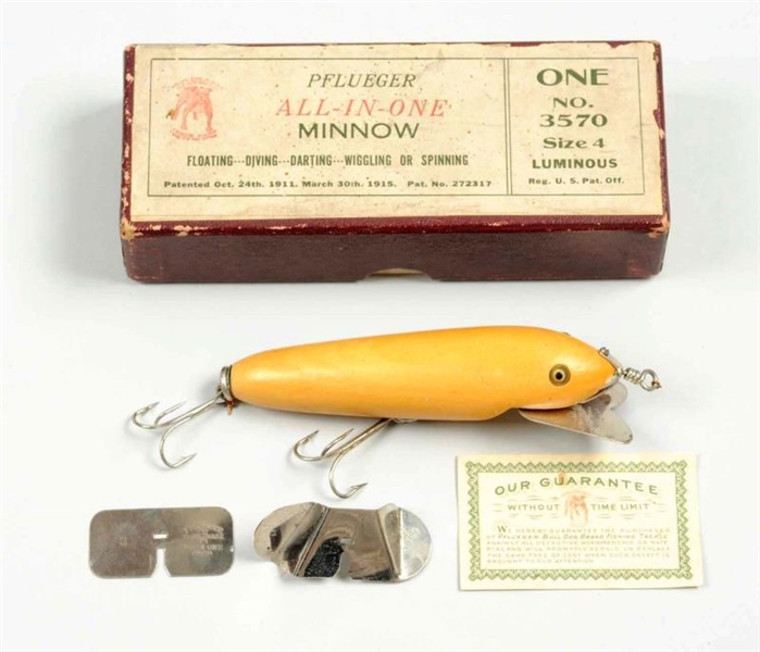 PFLUEGER ALL-IN-ONE MINNOW WITH BOX AND LIPS.     