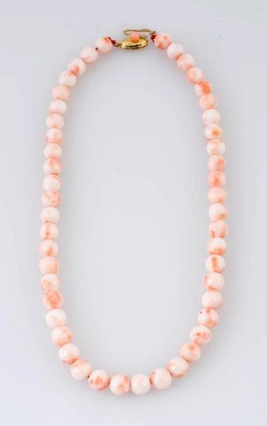 WHITE AND PINK ANGEL SKIN CORAL BEAD NECKLACE.    
