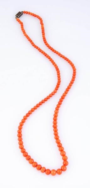 CORAL BEAD NECKLACE.                              