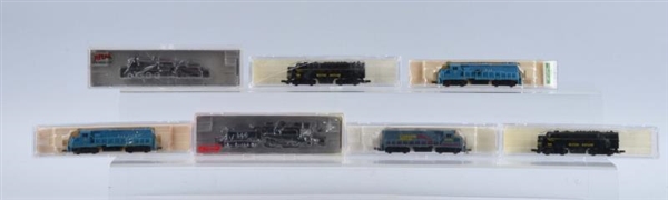 LOT OF 7: CONTEMPORARY TRAIN ENGINES.             