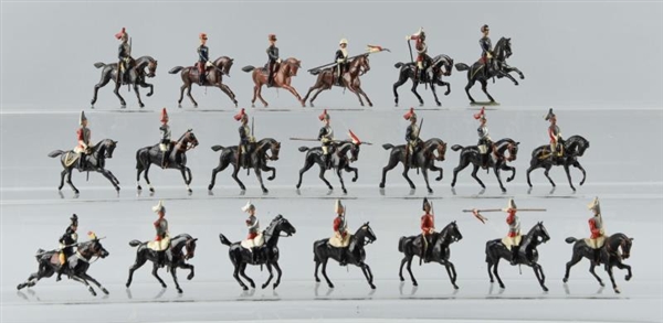 LOT OF 23: BRITAINS MOUNTED GUARDS.               