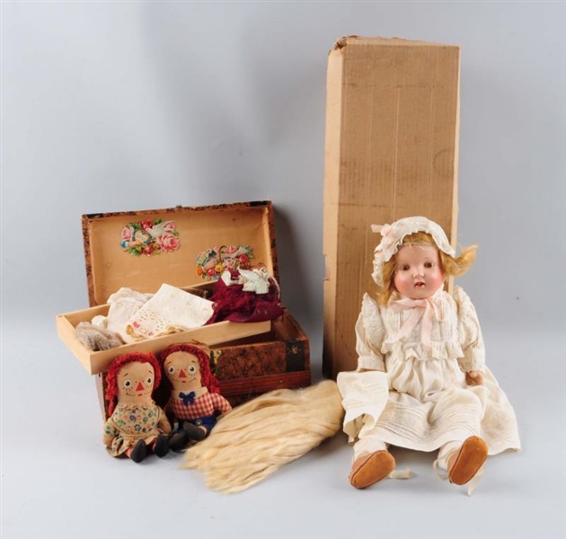 LOT OF 4: VINTAGE DOLLS AND WOODEN DOLL TRUNK.    