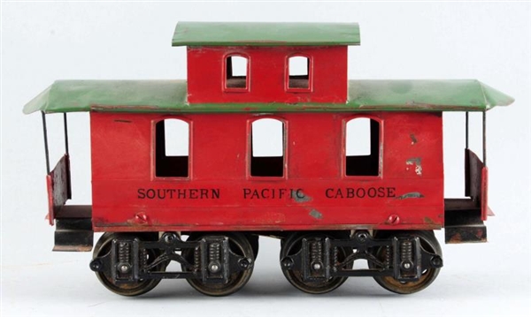 SOUTHERN PACIFIC CABOOSE TRAIN CAR.               