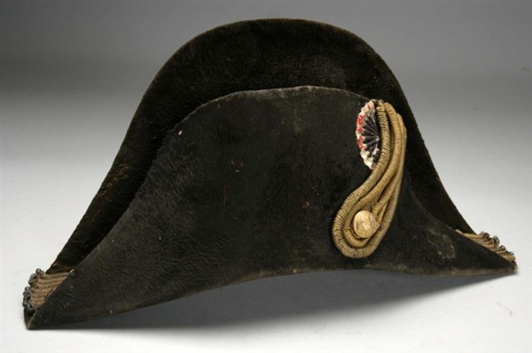 ORIGINAL FRENCH OFFICER’S CHAPEAU.                