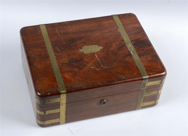 CEDAR MANS JEWELRY CHEST GIFTED BY KING GEORGE IV.
