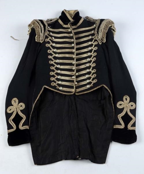 EARLY OFFICERS COATEE.                           