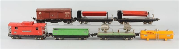 LOT OF 6: NO. 2800 LIONEL FREIGHT CARS.           