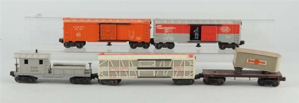 LOT OF 6: LIONEL BOXCARS & FLAT CARS.             