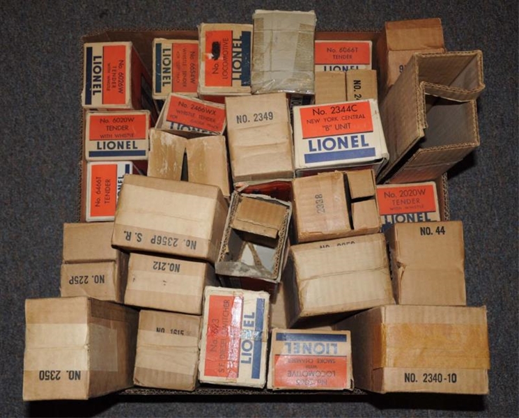 LOT OF ASSORTED LIONEL POST WAR TRAIN BOXES.      