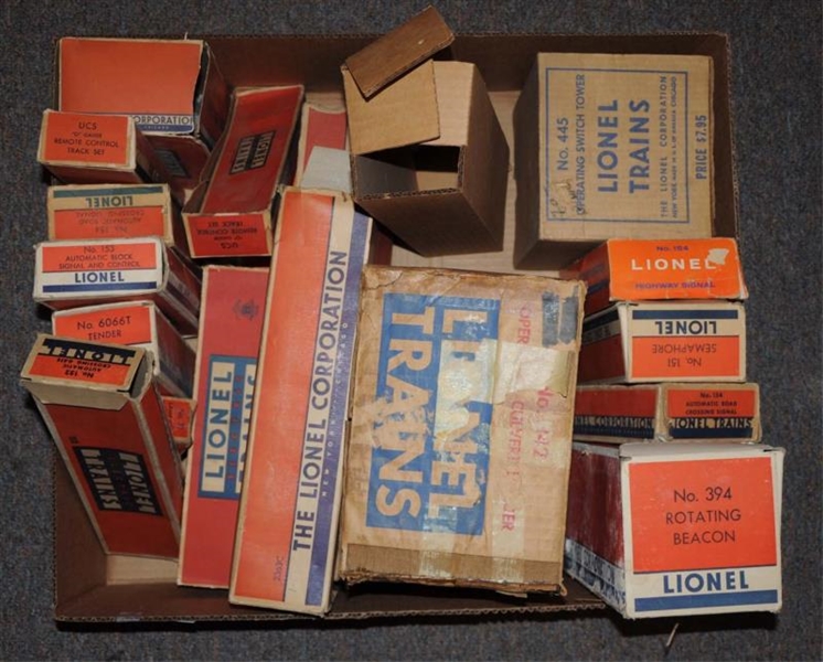 LOT OF ASSORTED POST WAR LIONEL TRAIN BOXES.      