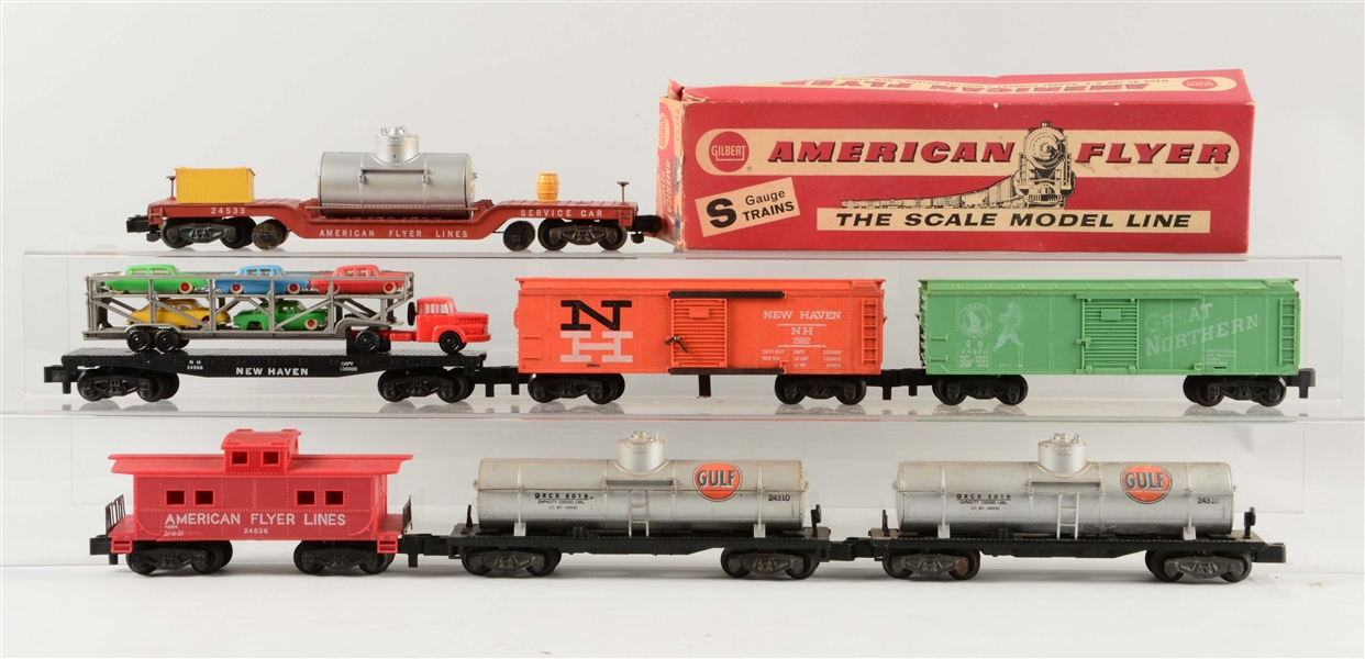 LOT OF 7: AMERICAN FLYER FREIGHT CARS. 