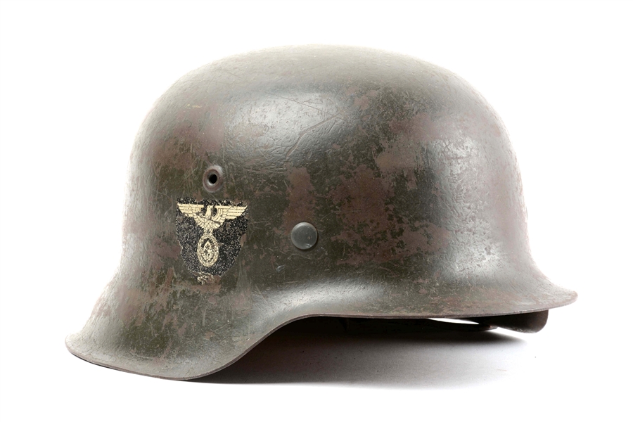 WWII GERMAN M35 HELMET WITH RAD DECAL.