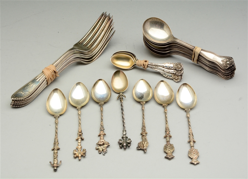 LARGE LOT OF STERLING SILVER FLATWARE.