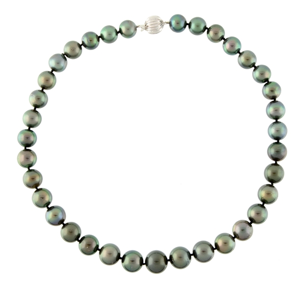 BLACK TAHITIAN CULTURED PEARL NECKLACE W/ 14K WHITE GOLD CLASP.