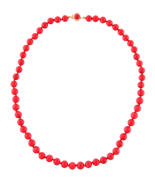 A BEAUTIFUL DEEP RED CORAL NECKLACE W/ 14K YELLOW GOLD CLASP.