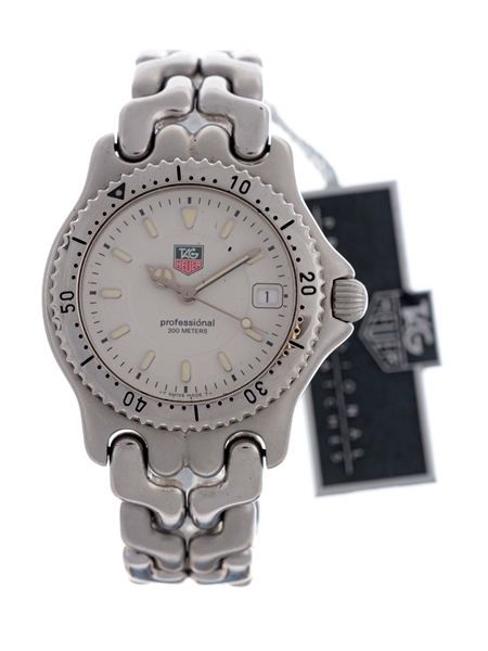 TAG HEUER STAINLESS STEEL WHITE DIAL PROFESSIONAL 200 METER WATCH.