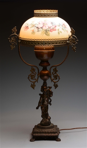 CHERUB LAMP WITH FLORAL GLASS SHADE. 