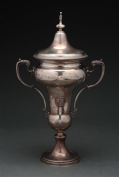 THE WIMBLEDON CUP 1931 ENGLISH SILVER TROPHY VASE. 