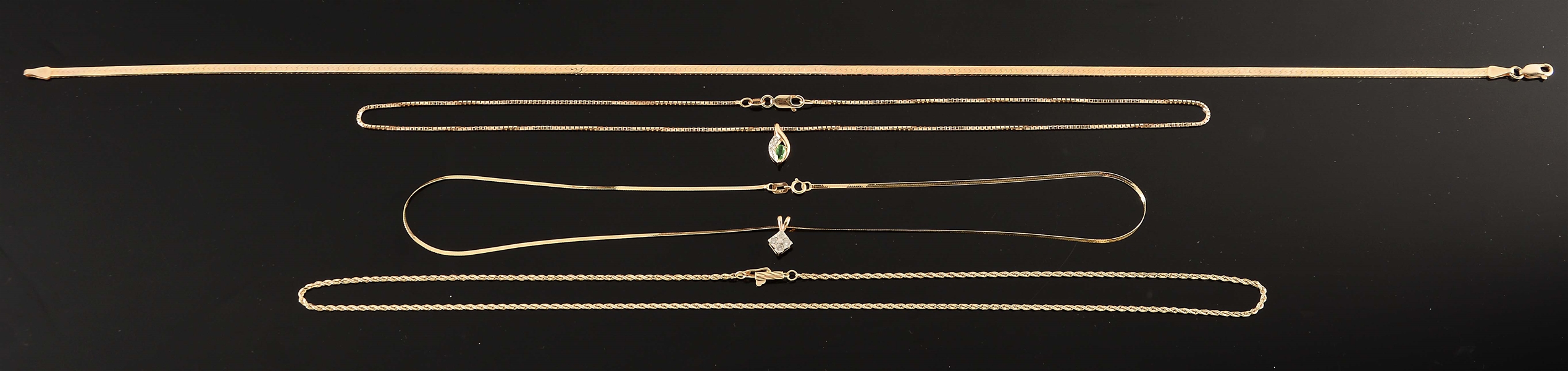 LOT OF 4: 14K YELLOW GOLD NECKLACES. 