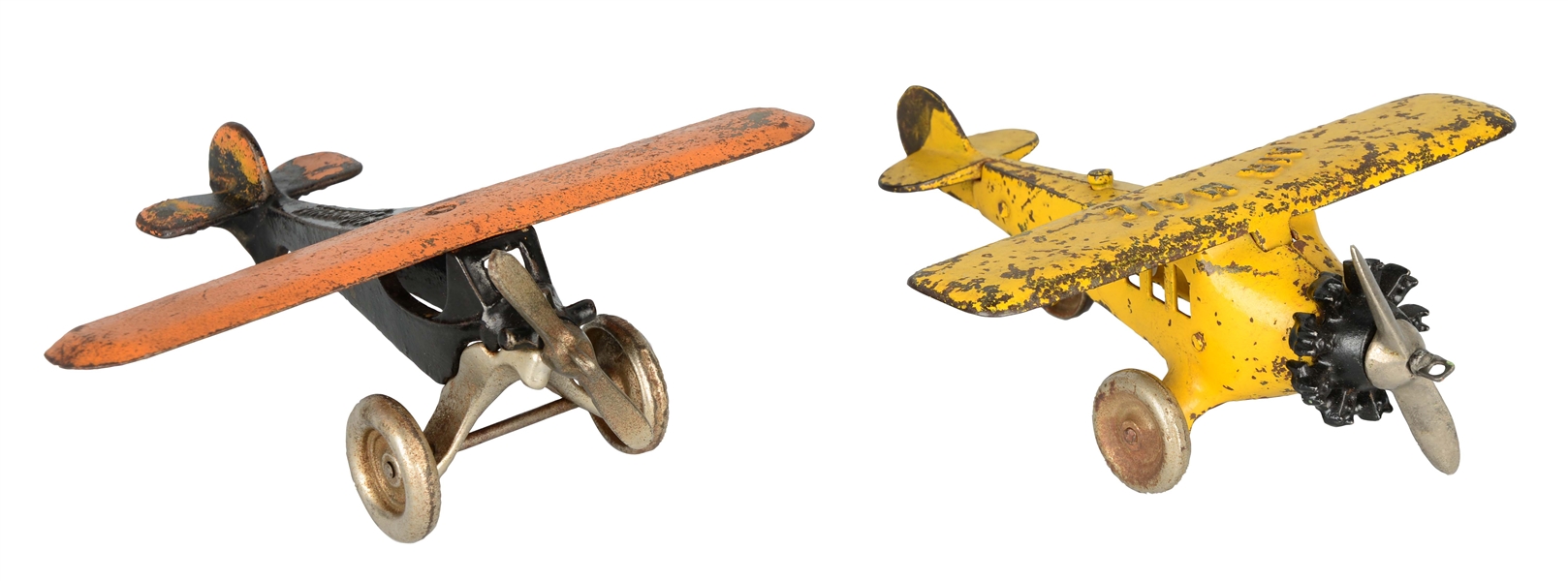 LOT OF 2: AIRPLANE TOYS. 
