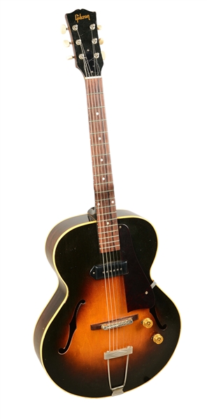 GIBSON ES-125 ACOUSTIC ELECTRIC GUITAR. 