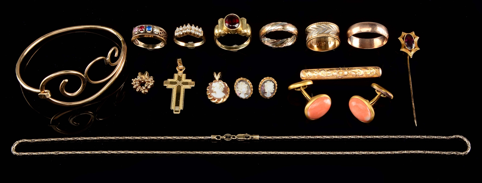 LOT OF 15: PIECES OF 14K GOLD. 