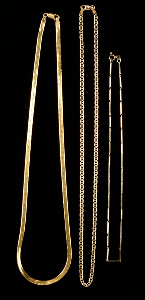 LOT OF 3: 14K YELLOW GOLD NECKLACES. 