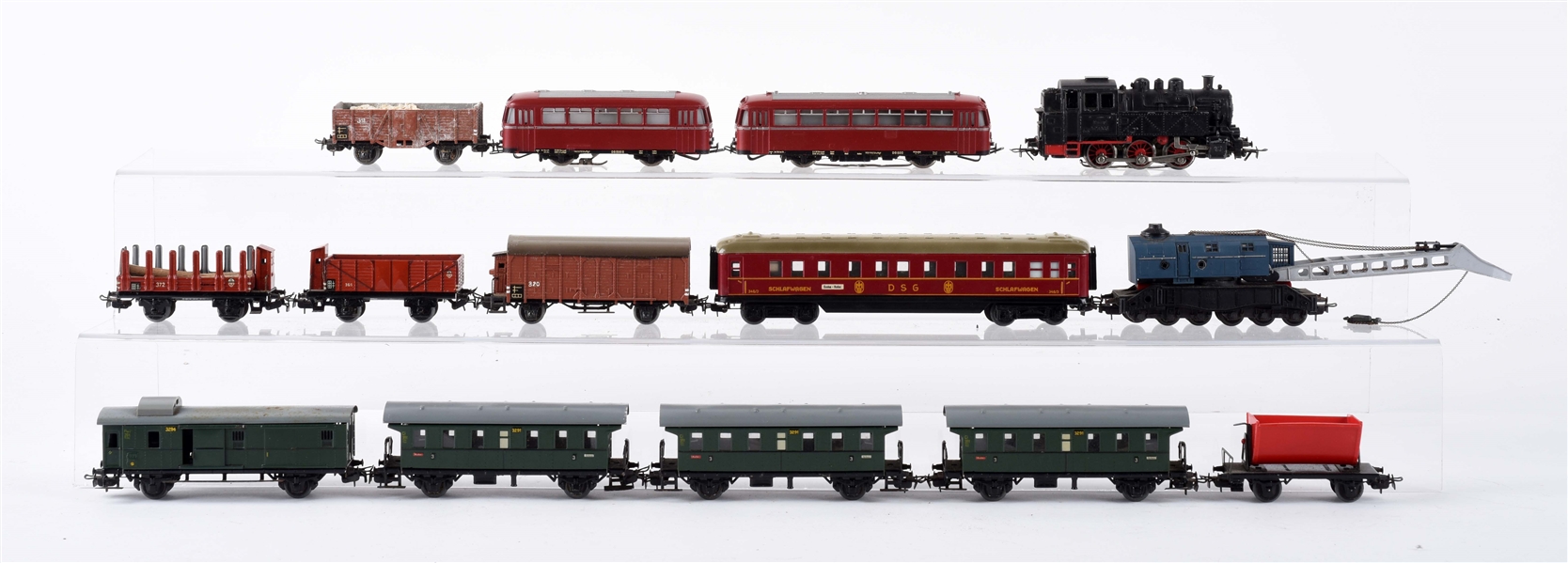 LOT OF 14: OLDER MARKLIN TRAINS & TROLLEY SOME IN BOXES. 