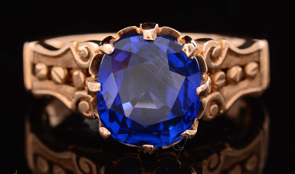18K GOLD BURMESE SAPPHIRE RING WITH AGL REPORT.