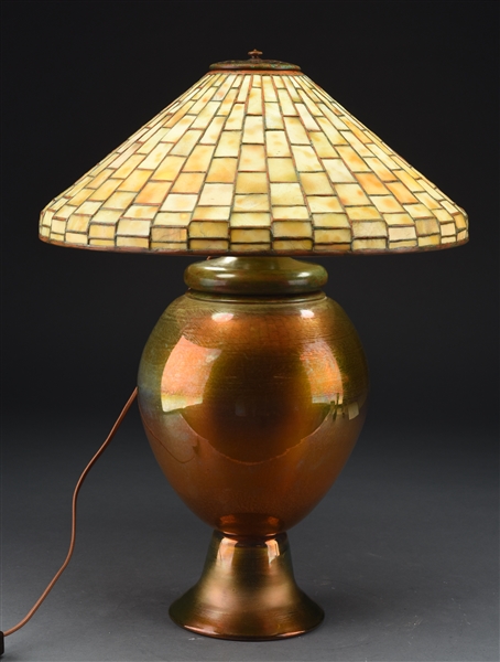 TIFFANY STUDIOS GEOMETRIC TABLE LAMP.
