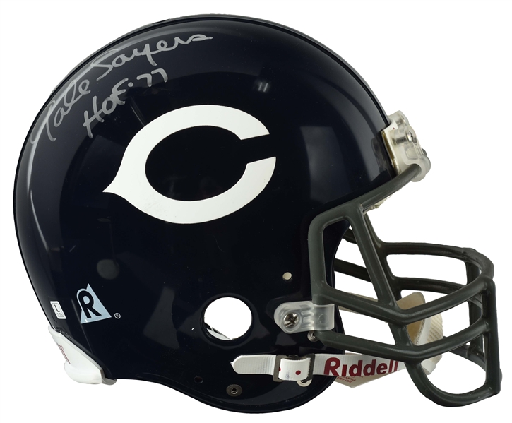 GALE SAYERS AUTOGRAPHED PRO-LINE CHICAGO BEARS THROWBACK HELMET.