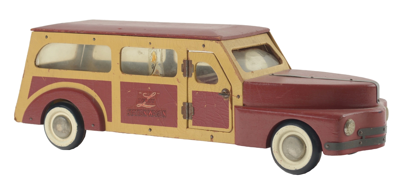 1940S BUDDY L WOODEN STATION WAGON TOY. 