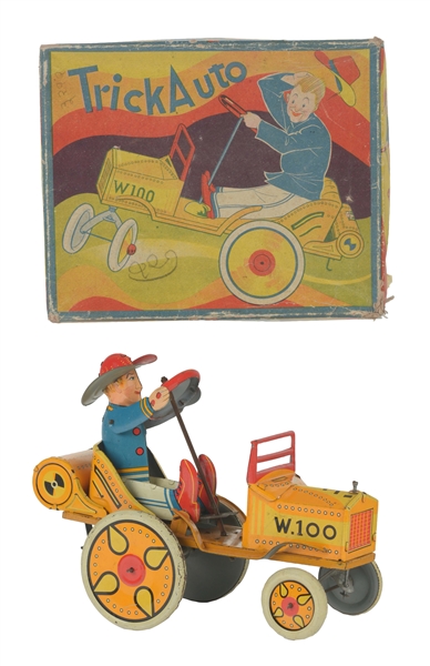 RARE JAPANESE PRE-WAR TIN LITHO TRICK AUTO TOY WITH BOX. 