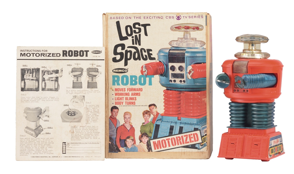 REMCO PLASTIC BATTERY OPERATED LOST IN SPACE ROBOT IN BOX. 