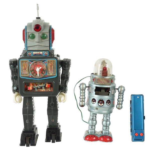 LOT OF 2: JAPANESE BATTERY OPERATED VINTAGE ROBOTS. 