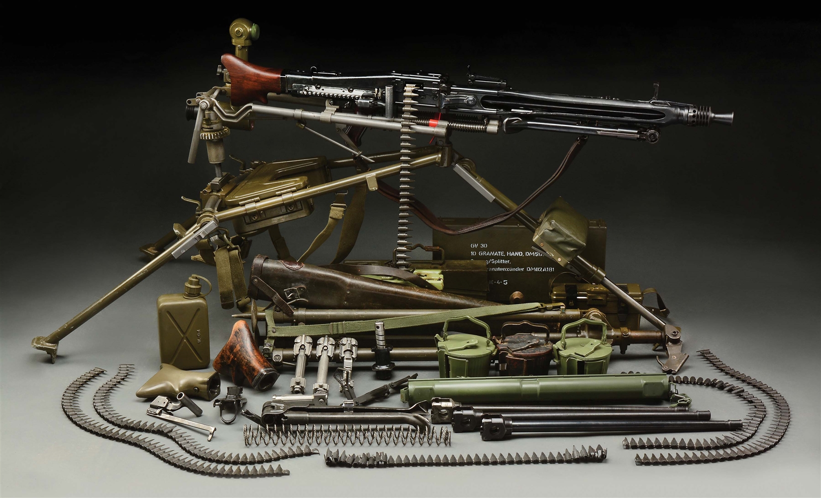 (N) ICONIC GERMAN WORLD WAR II MG-42 MACHINE GUN ON MG3 MOUNT WITH NUMEROUS ACCESSORIES (CURIO AND RELIC).