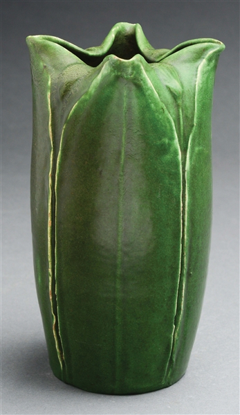 GRUEBY LOBED VASE WITH LEAVES & BUDS. 