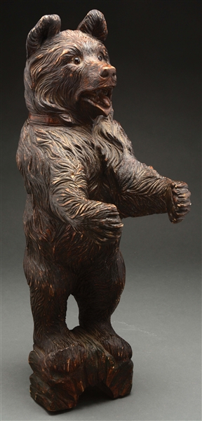 BLACK FOREST LARGE WOODEN BEAR STATUE. 