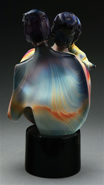 MAGNIFICENT MURANO GLASS SCULPTURE OF MAN AND WOMAN.