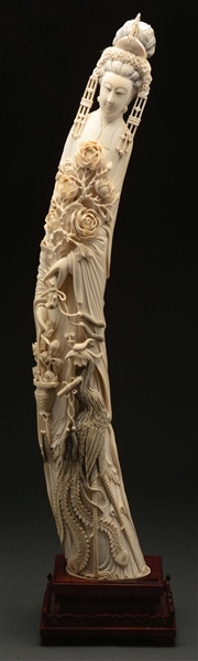 CARVED IVORY JAPANESE WOMAN WITH BASE PLATE.
